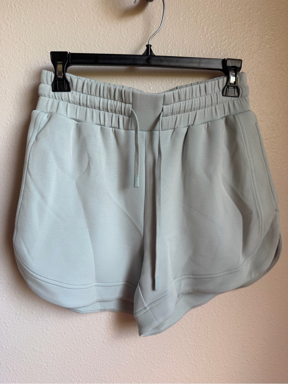 NWT Varley Ollie High Rise Short 3.5 Color: Ether Blue Sz XS - Picture 8 of 15